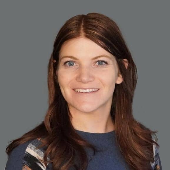 Headshot of Erin McMullin